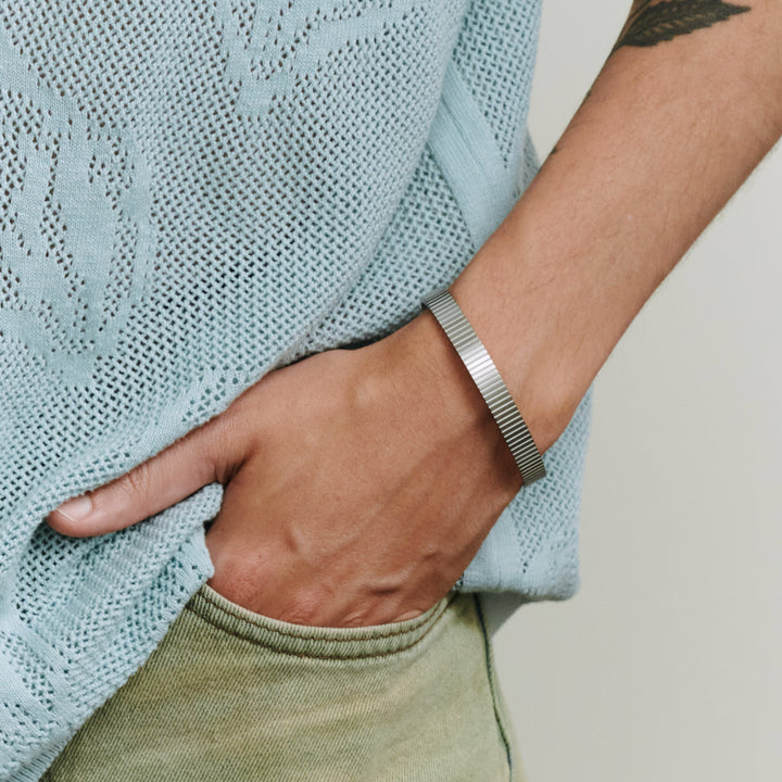 Tage - リブ付きバングルブレスレット ステンレススチール