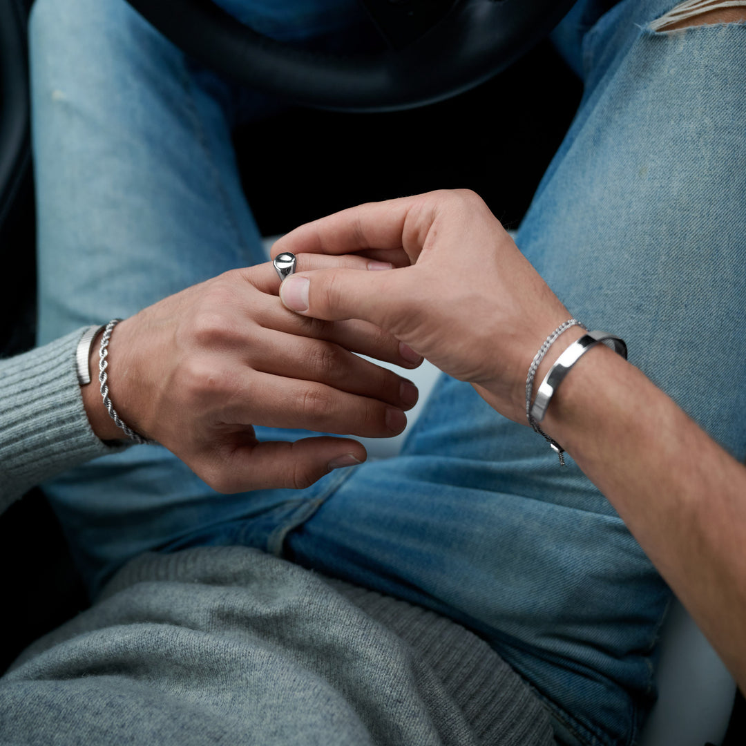 トリスタン - スリークバングルブレスレット ステンレススチール