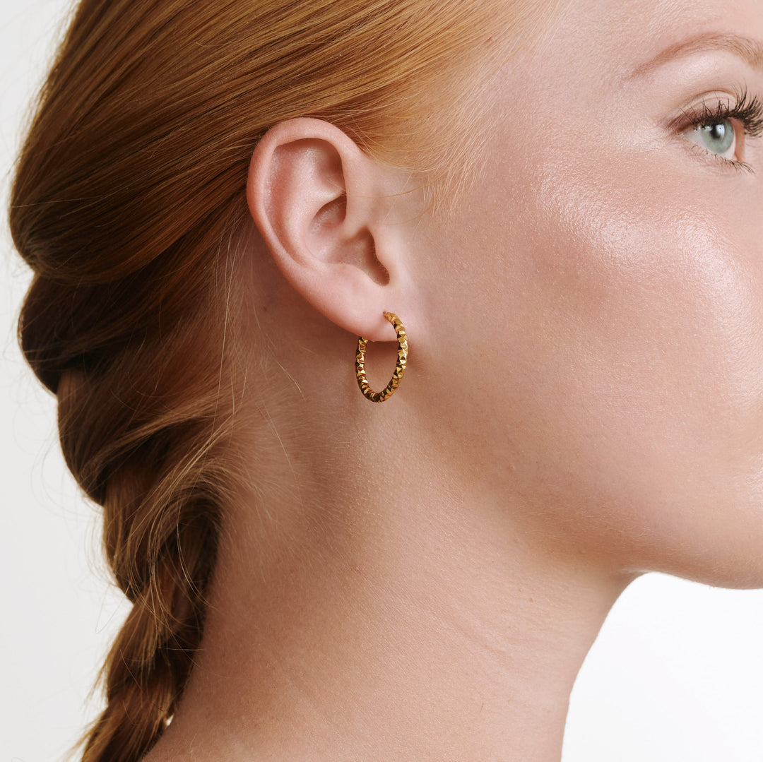 Kahla - ストラクチャーフープイヤリング ステンレススチール