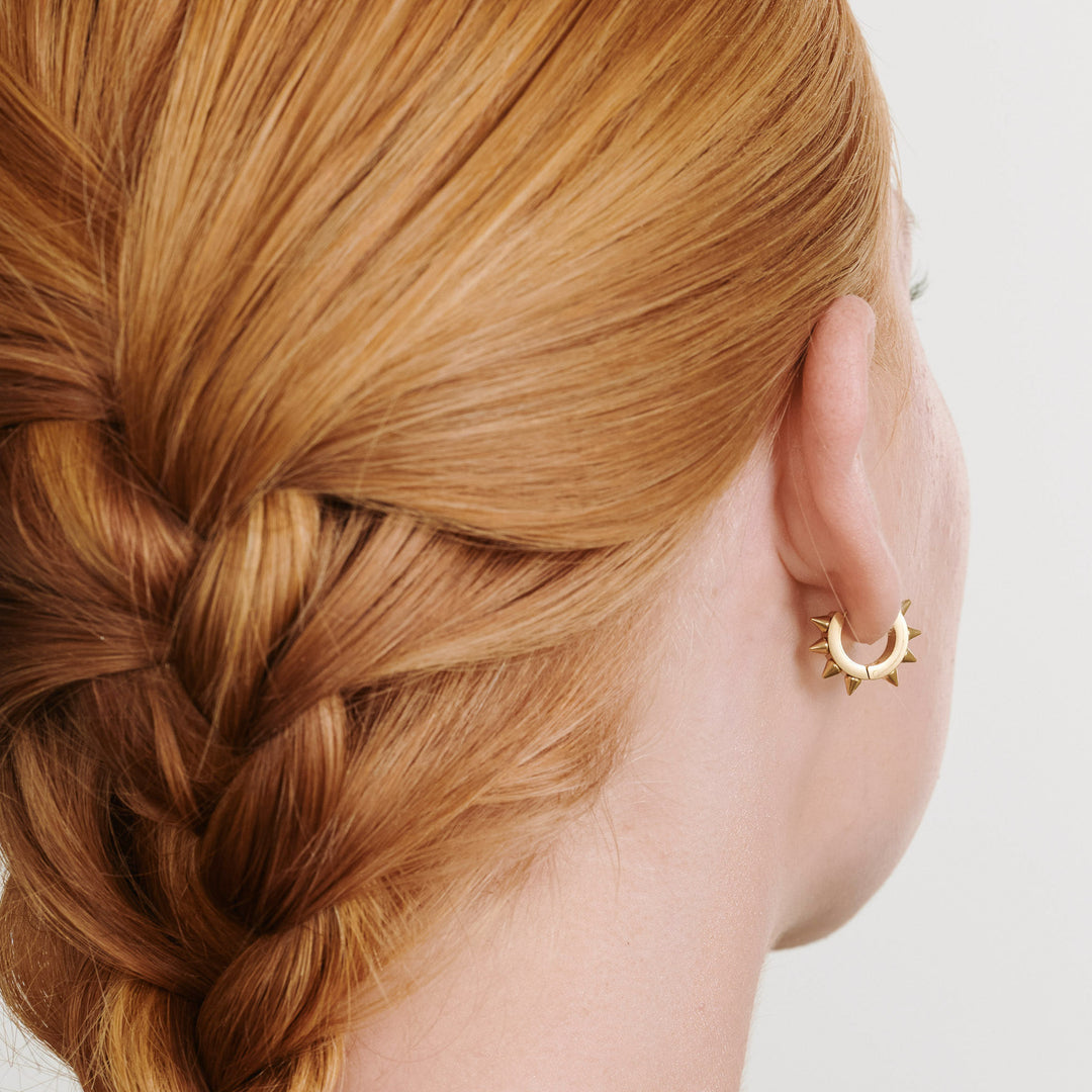 エルダ - スパイクフープイヤリング ステンレススチール