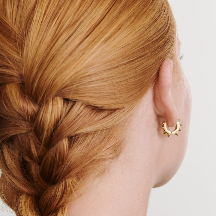 エルダ - スパイクフープイヤリング ステンレススチール