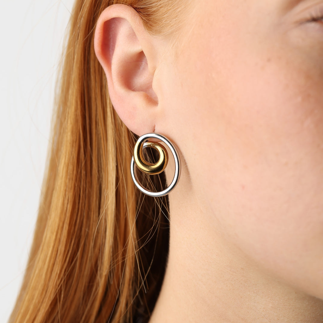 ララ - スワールスタッドピアス ステンレススチール