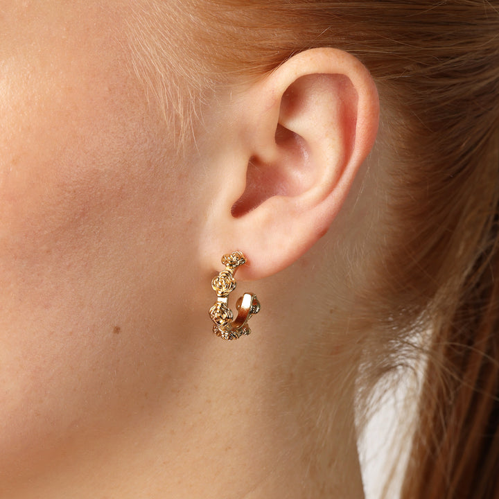 Gerda - フラワースタッドピアス ステンレススチール